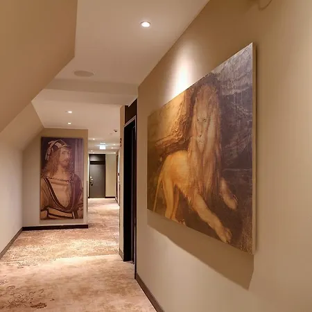 Sorat Saxx 3* Norymberga