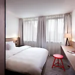 سراة هوتل ساكس نورمبرغ فندق 3*
