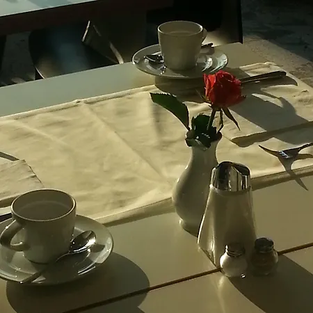 Ξενοδοχείο Sorat Saxx